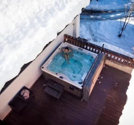 Apartment Hideaway 1 *