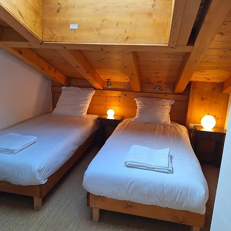 Apartment Hideaway 1 *